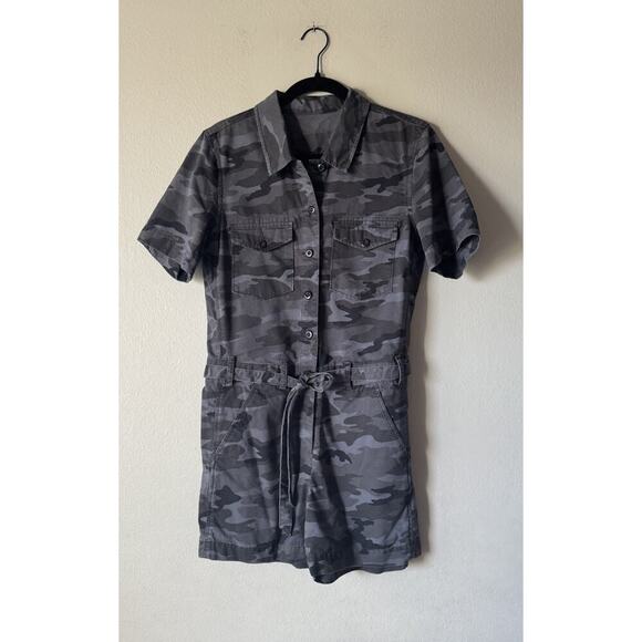 G1 Goods Women’s Size Small Camo Print Romper Camouflage Belted Button Front - Picture 1 of 7